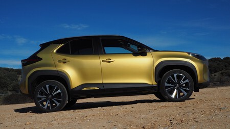 Toyota Yaris Cross Perfil