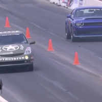 Video: Mira cómo un Toyota Prius Hellcat destruye a un Challenger Demon en un arrancón