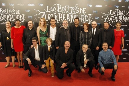Brujas de estreno con Hugo Silva y Mario Casas rompiendo la pana