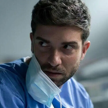 Netflix resucita su drama médico más esperado con el debut de Pablo Alborán 