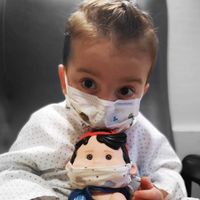 La historia de superación de Víctor, un niño de tres años trasplantado de seis órganos en el Hospital la Paz, centro del Covid-19