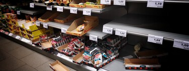 Despiden a una mujer italiana tras 27 años en la empresa por mantener 340 productos caducados en el inventario para cumplir los objetivos