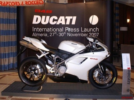 Presentación a la prensa internacional de la Ducati 848