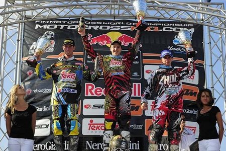 Podium MX1