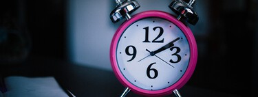 Cambiar al horario de verano este 2023 afectará a tu factura de la luz: cuál es el motivo y en qué cantidad lo hará