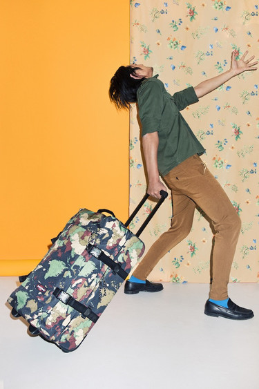 ¿Tienes un mal día? Camúflate del mundo con la nueva colección de Eastpak 