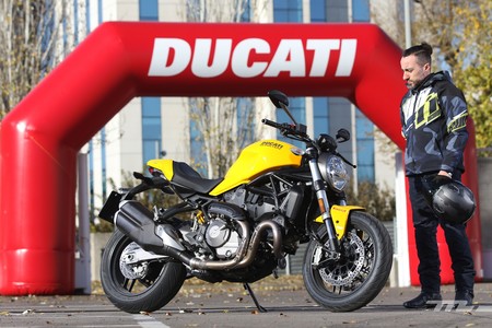 Ducati Monster 821 022