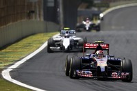 Mercedes amenaza con marcharse si los motores V8 regresan