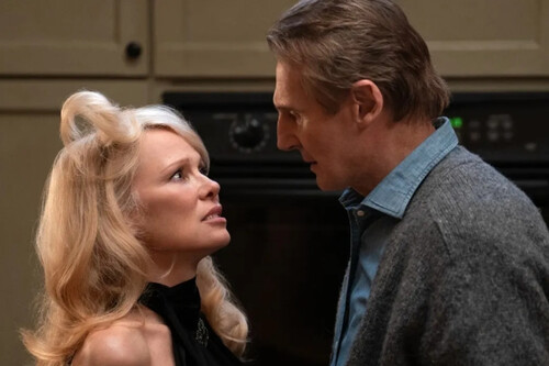 'Agárralo como puedas' pone todo el esfuerzo del mundo para hacer una fantástica chorrada, digna heredera de las originales y con un Liam Neeson que perpetúa el legado de Leslie Nielsen