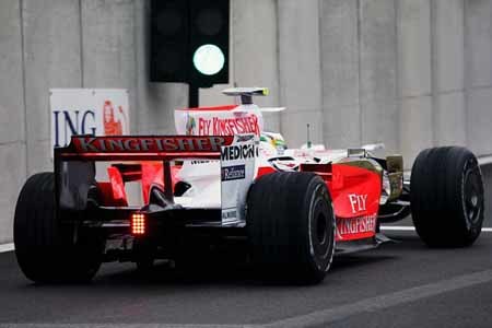 Force India negocia con Mercedes y McLaren