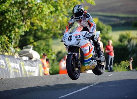 Ian Hutchinson se perderá el TT de la Isla de Man, adiós a seguir haciendo historia