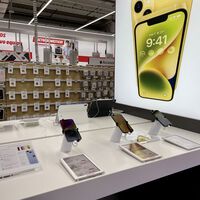 MediaMarkt celebra el Día sin IVA en su outlet y está liquidando móviles iPhone desde 174 euros