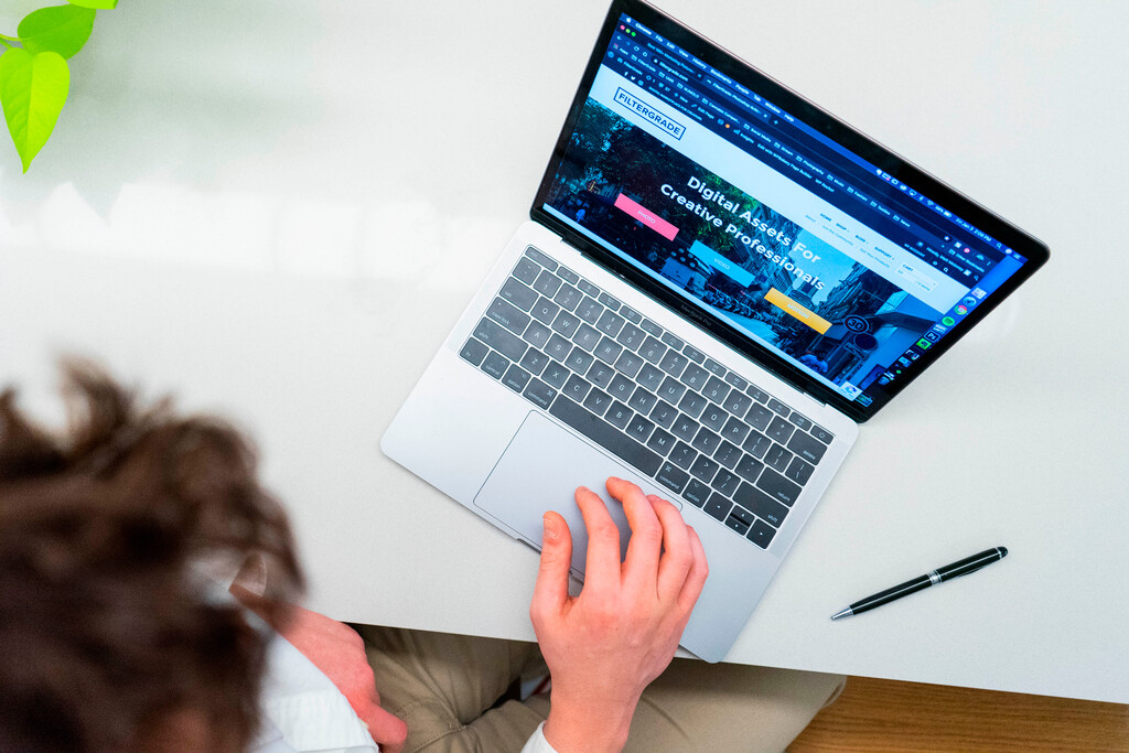 13 webs imprescindibles para el fotógrafo aficionado u ocasional: desde editores online hasta referencias obligatorias