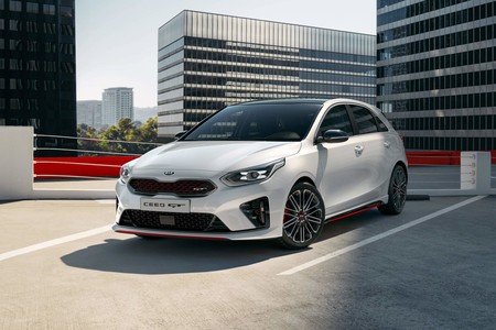 El KIA Ceed GT de 201 hp deja la puerta entreabierta a un Forte Hatchback picante
