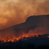 Todos los veranos los incendios asolan a España. Hay un culpable habitual que pasa desapercibido: tractores viejos
