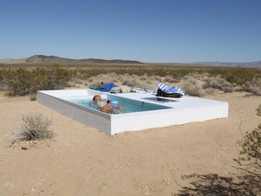 He encontrado una piscina en medio del desierto ¡y no es un espejismo!