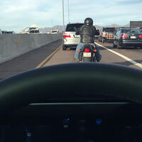 Hay una aplicación que quiere vigilarte más que la DGT: cualquier conductor con móvil y una cámara podría multarte