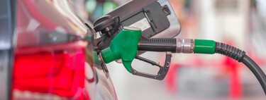 Tras más de 43 años trabajando en una gasolinera, consigue que la empresa le entregue 10.000 litros de combustible al jubilarse 