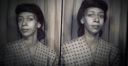 Marion Stokes posando para foto.