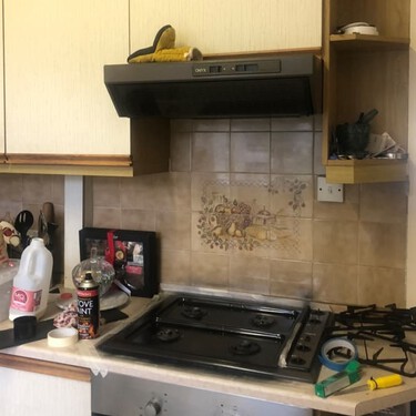 Era una cocina pequeña y sombría y se reformó en una cocina moderna y funcional gastando solo 600 euros 