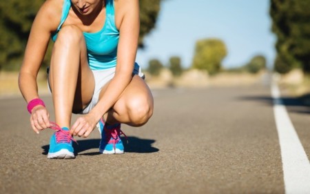 Desata tus cordones siempre antes de sacar tus zapatillas