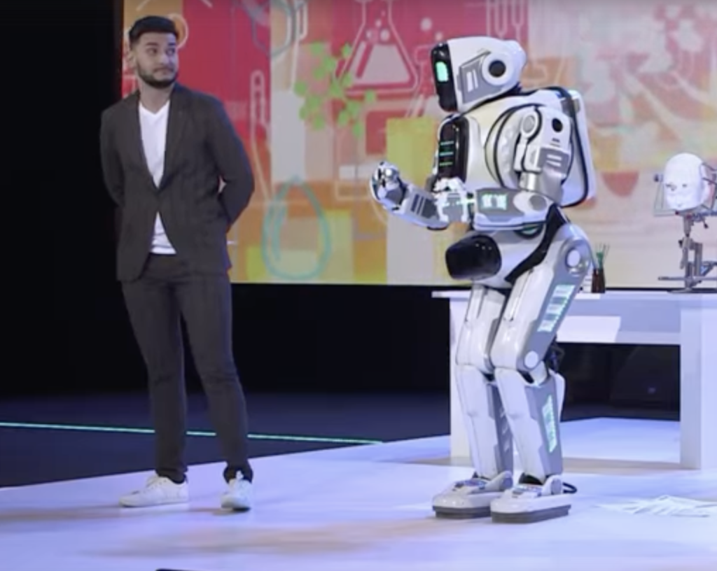 En 2018 Rusia presentó a su nuevo y revolucionario robot humanoide. El único problema es que no era un robot