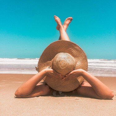Eduardo Senante, farmacéutico: "La vitamina C no causa manchas en verano". Los falsos mitos del skincare en verano 