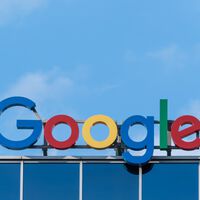 Google acusa a Microsoft de monopolio ante Europa y Estados Unidos por su forma de operar en un sector tecnológico clave 