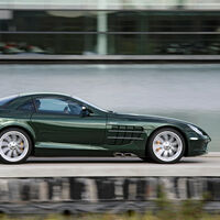 Una rueda pinchada te puede costar 400.000 euros en un Mercedes SLR McLaren 