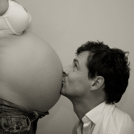 Los embarazos tardíos aumentan el riesgo genético, gestacional y perinatal