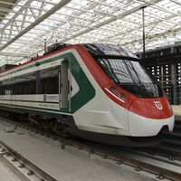 Tras una década en construcción, ya está funcionando la estación Santa Fe del Tren Interurbano México-Toluca: esta es la ruta y sus precios
