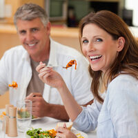 Confirmado: un gran estudio revela que este alimento reduce significativamente el riesgo de sufrir deterioro cognitivo después de los 50 años