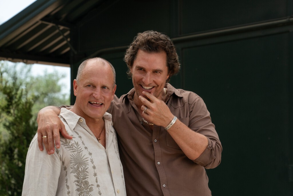 Hoy en Apple TV, la rocambolesca  historia (y con tintes reales) de Matthew McConaughey y Woody Harrelson como hermanos