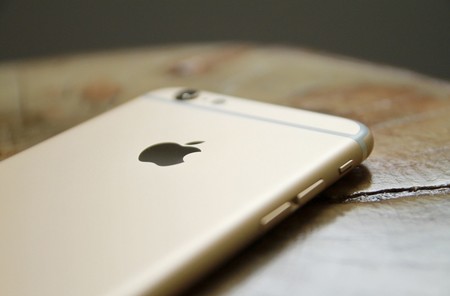 WhatsApp para iOS se actualiza para corregir un error de seguridad que permitía a terceros bloquear la app