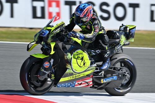 Ai Ogura gana su primera carrera de MotoGP y Jorge Martín aprovecha el enésimo regalo de Marco Bezzecchi para ser líder 