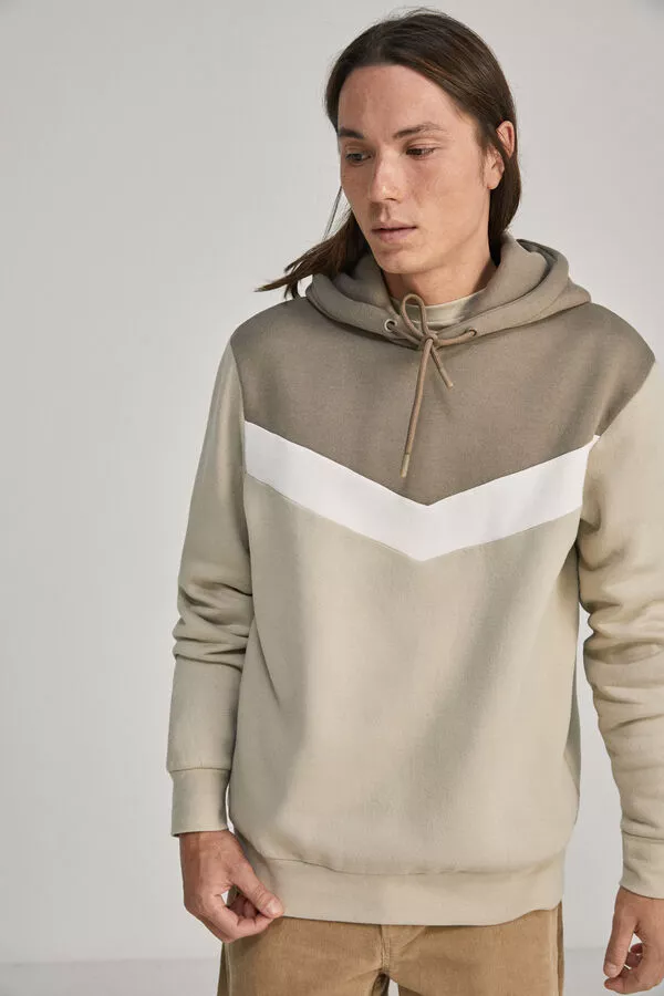 Sudadera capucha cortes pico