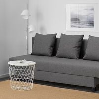 ¿Tienes visitas este verano? con este sofá cama de IKEA tendrás un sitio extra para tus invitados por poco dinero