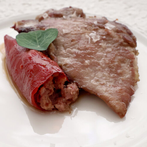 De la dehesa al plato: el reto de este restaurante de Sevilla para para consolidar el “ibérico total” que lleva el cerdo a todos los platos