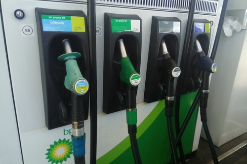 Trump, Irán y un descenso de la producción crean la tormenta perfecta para que suba el precio de los carburantes