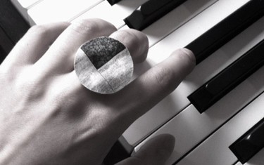 De la fusión de la joyería y la arquitectura nace la original colección ArchiteXture