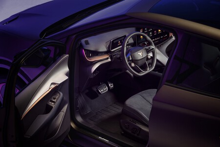 CUPRA Tavascan Primer Contacto 27