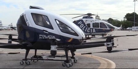 "Megadrón", el flamante vehículo patrulla volador y autónomo que ya está probando la Policía Nacional