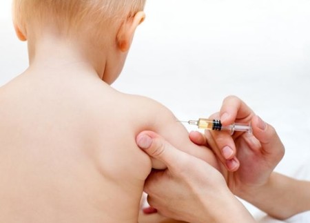 Desde hoy vuelve a las farmacias la vacuna Bexsero, contra la meningitis B