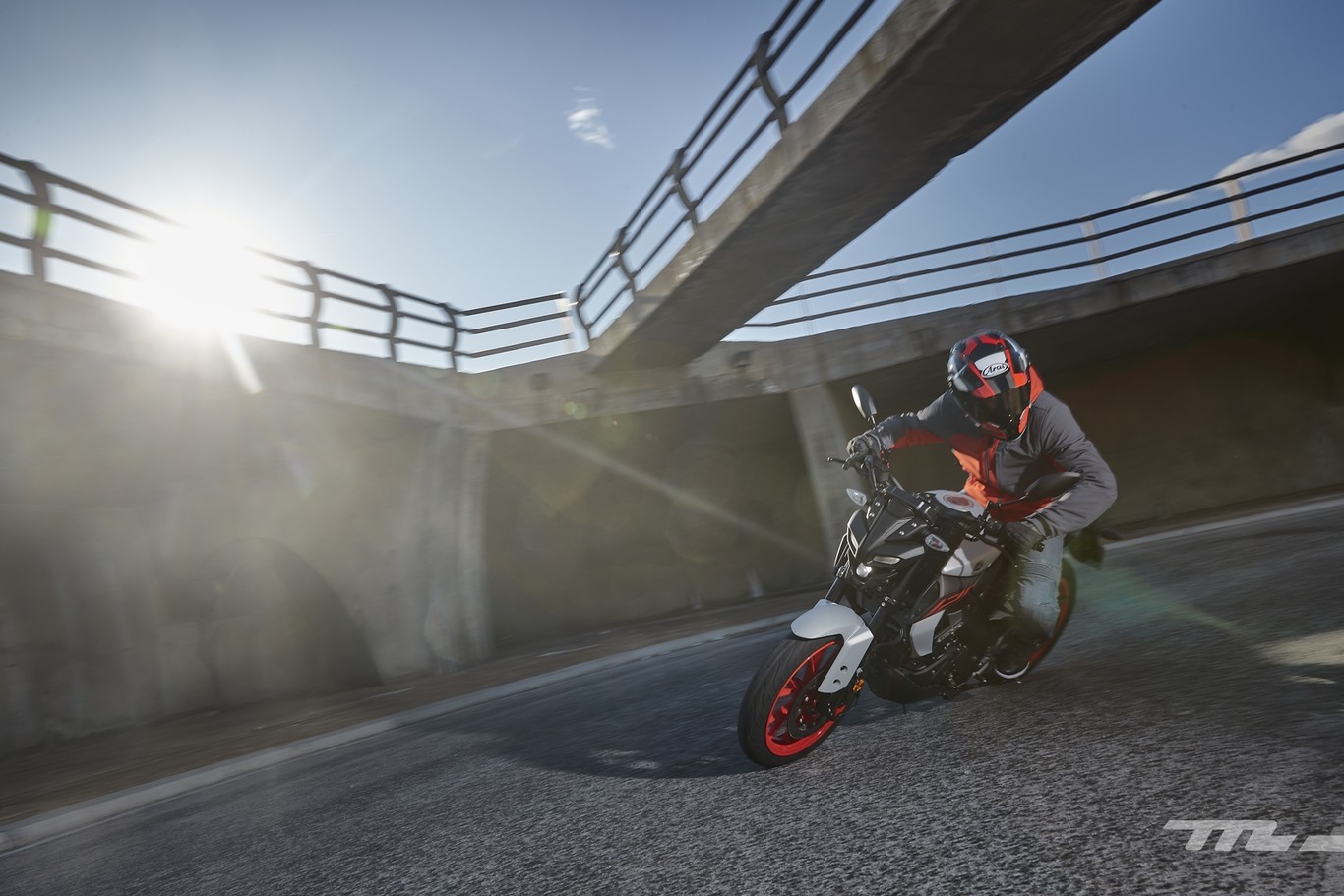 Probamos la nueva Yamaha MT-125: una auténtica moto naked para el carnet de coche a escala 125