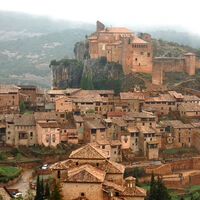 Este pueblo de Aragón está en la lista de mejores destinos para hacer turismo, pero solo si tienes coche