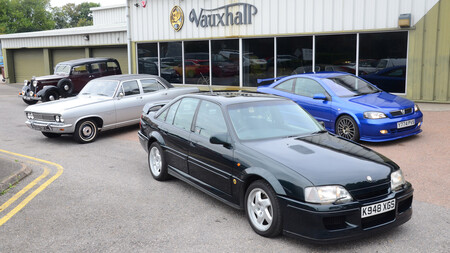 Lotus Carlton 1