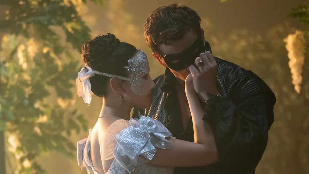 La temporada 4 de 'Los Bridgerton' nos ha presentado su romance más complicado hasta el momento, y todo tiene que ver con la infancia de Sophie