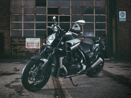 Yamaha Vmax Carbon 2015