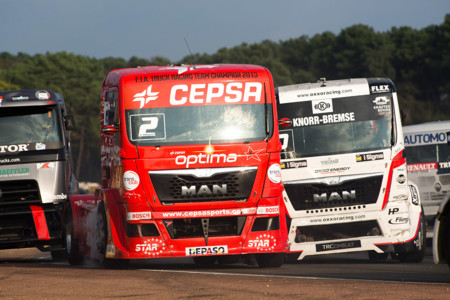 Plan para el fin de semana: Ir a las carreras, pero carreras de camiones y en el Jarama
