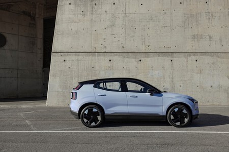 Volvo EX30 2024